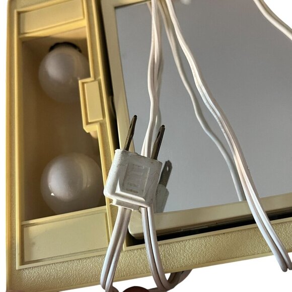 Retro 60s Light Up Marquee Bulb Travel Makeup Vanity Mirror Gold Tilt Electric - Picture 7 of 9